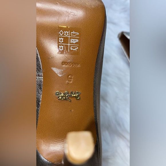 Coach gold heels - Picture 8 of 11